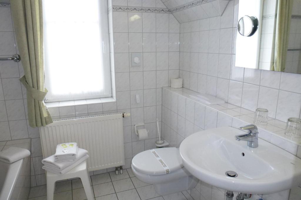 Hotel Haus Kranich Prerow Chambre photo